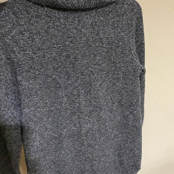 Tahari Charcoal Cowl Neck Sweater- Womens size XS-98 - Picture 4 of 6